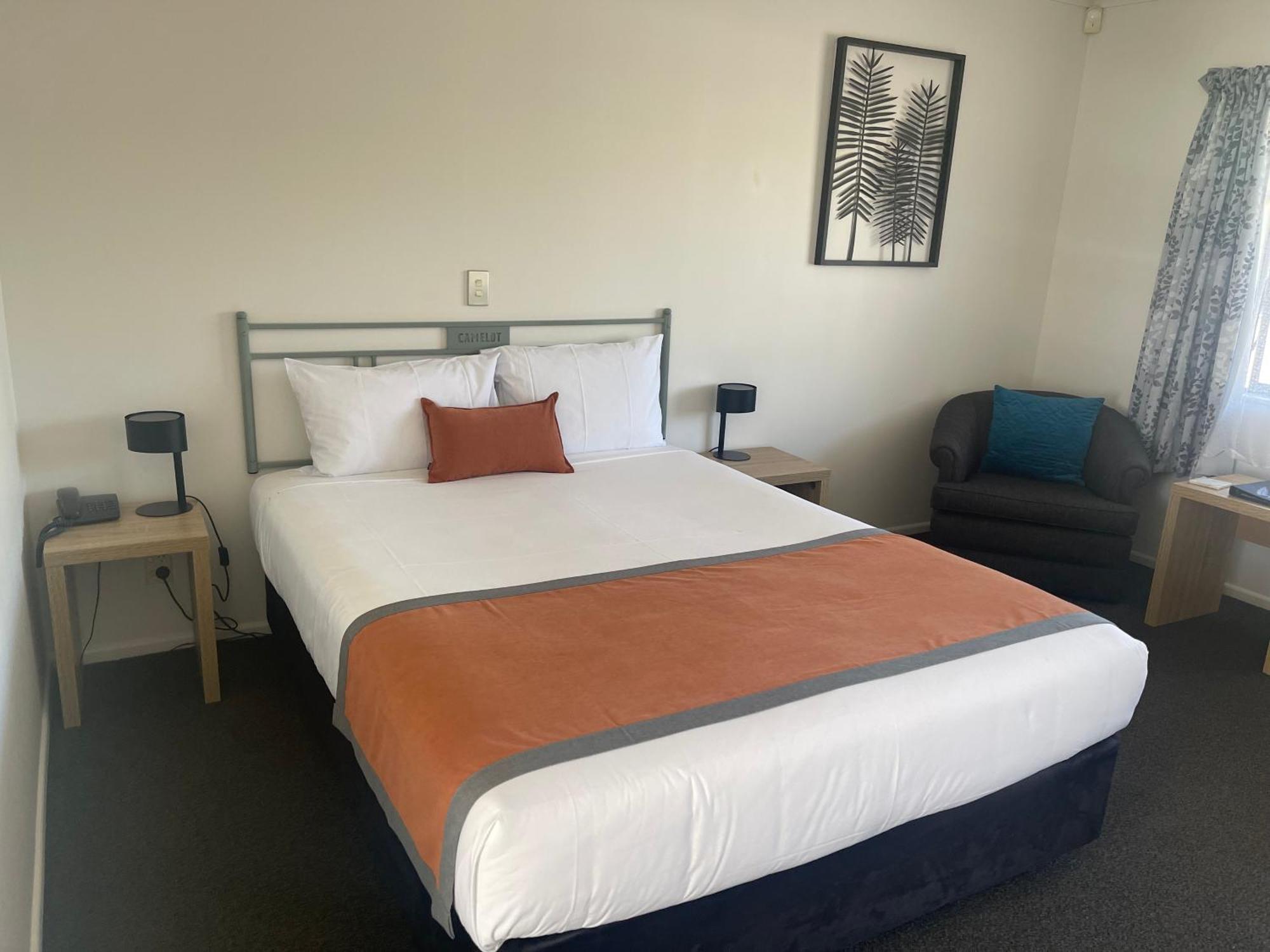Camelot Motor Lodge And Conference Centre Palmerston North Dış mekan fotoğraf