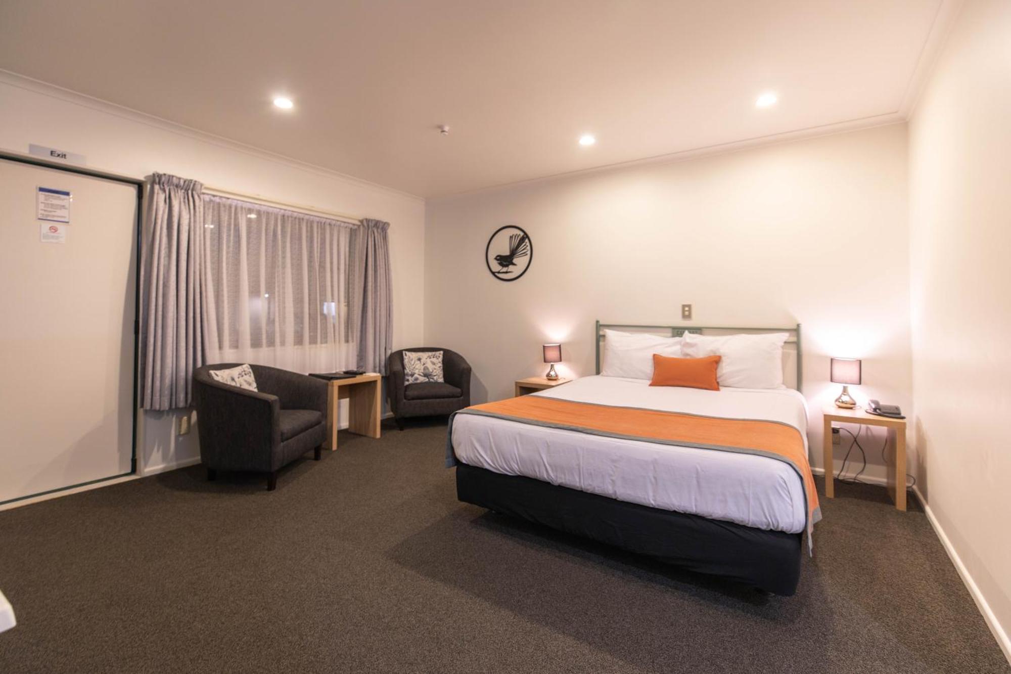 Camelot Motor Lodge And Conference Centre Palmerston North Dış mekan fotoğraf